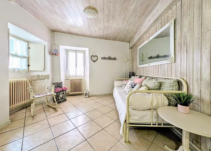 Appartement Via Torrazza 19 *